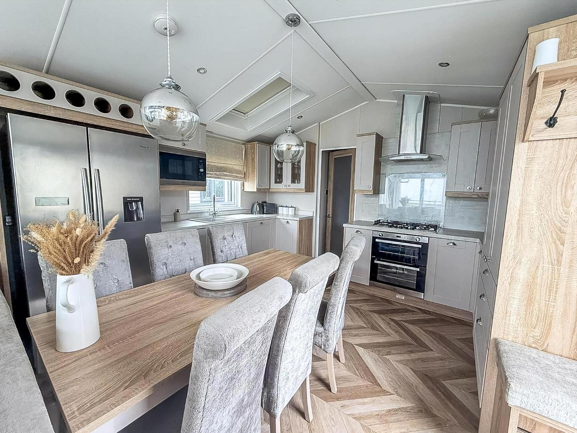 Beautiful Lodge With Full Sea Views At Broadland Sands In Suffolk Ref 20235Bs Hopton on Sea Ngoại thất bức ảnh