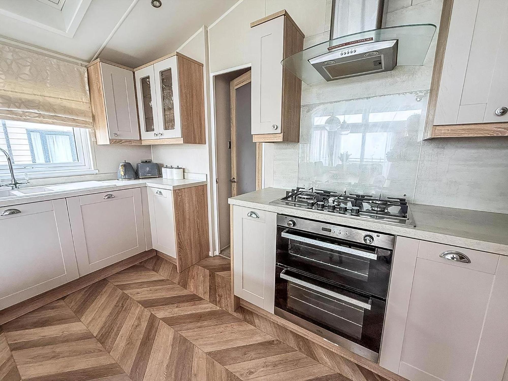Beautiful Lodge With Full Sea Views At Broadland Sands In Suffolk Ref 20235Bs Hopton on Sea Ngoại thất bức ảnh